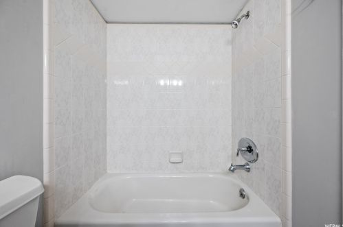 9229 Jefferson Cv, Sandy UT exterior