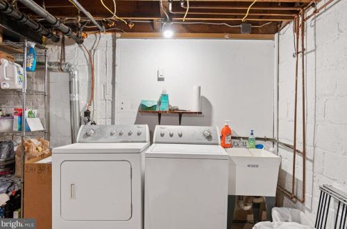 1314 Dl Dr, Silver Spring MD 20910-1601 exterior