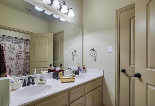 636 Possom Trot Holw, Whitewright TX 75491-7265 exterior