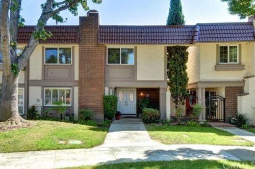 6571 Tangier Way, Cypress, CA 90630-5420