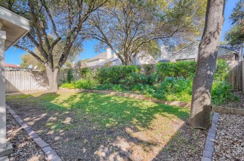1106 Briargate Dr, Austin TX  78753-2050 exterior