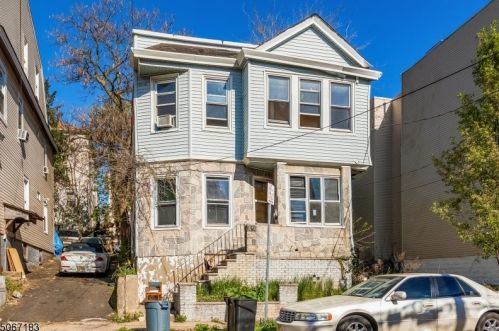 664 Irvine Turner Blvd, Newark, NJ 07112-2636