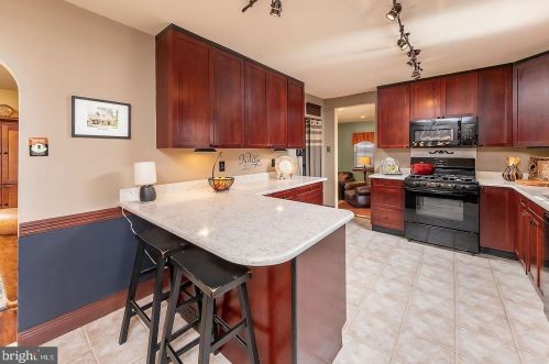 430 Princeton Rd, Tavistock NJ exterior