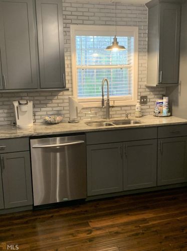 1305 Kathryn Ct, Stockbridge GA 30281-6736 exterior