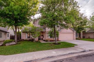 9845 Woodrow Ave, Fresno, CA 93720-4668
