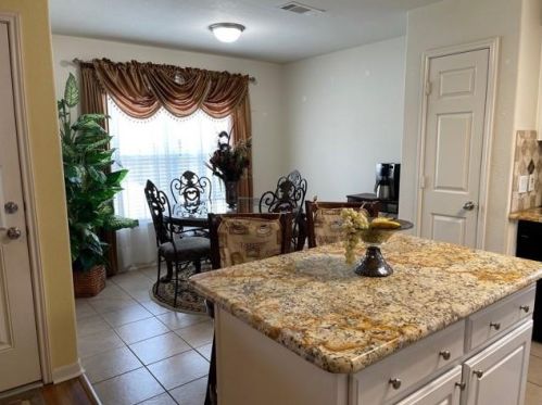 612 Misty Mountain Dr, Fort Worth TX  76140-7532 exterior