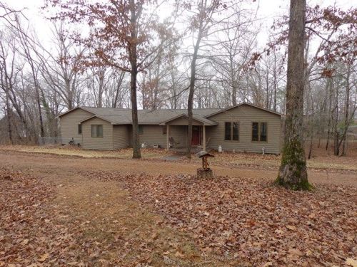 420 Hickory Dr, Buchanan, TN 38222-5009