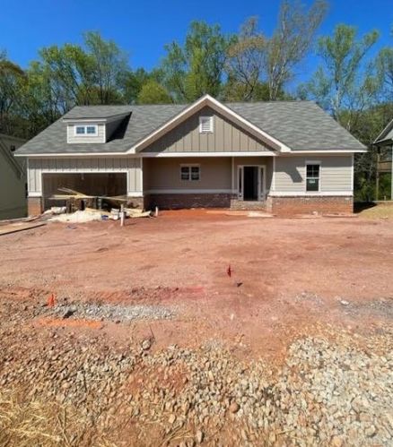 645 Lakeview Bnd Cir, Jefferson GA  30549-7061 exterior