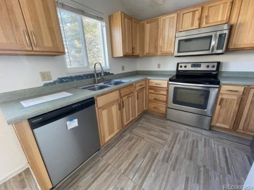 3861 Genoa Ct, Denver, CO 80013-5591