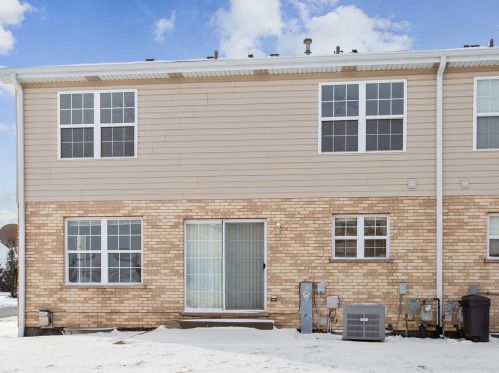 6360 Patricia Dr, Matteson, IL 60443-1480