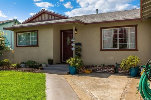 255 Carter St, Rialto, CA 92376-7004