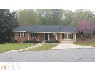 105 14th St, Barnesville, GA 30204-1233