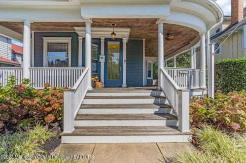 611 4th Ave, Tinton Falls, NJ 07712-5916