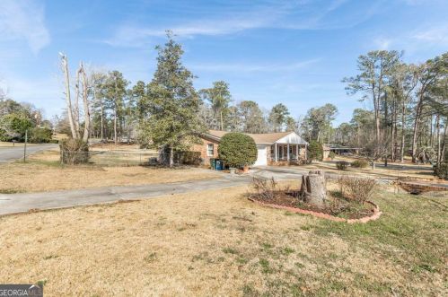 111 Belaire Dr, Warner Robins, GA 31088-3861