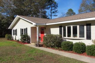 1303 Stevens St, Vidalia, GA 30474-5719
