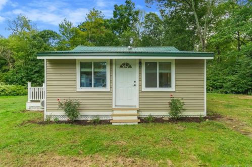 42 Autumn Trl, Coventry, CT 06238-1901