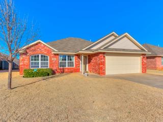 12021 135th St, Piedmont, OK 73078-8988
