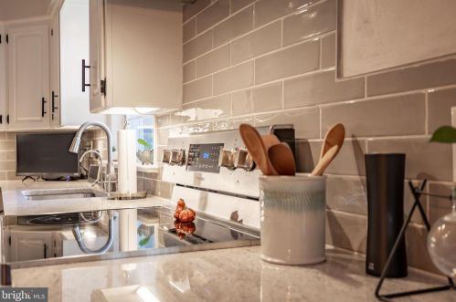 221 Clearview Rd, Hanover PA 17331-1311 exterior