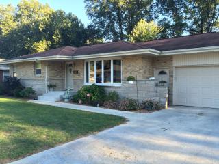 911 Lynn Dr, Boggsville, IL 62401-3902