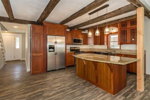 130 Mechanic St, Laconia, NH 03246-2532