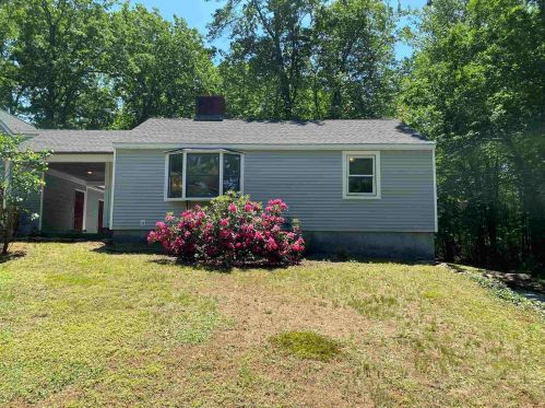 57 Stearns Rd, Amherst, NH 03031-2716