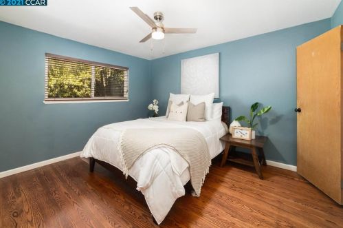 866 San Simeon Ct, Concord CA  94518-2316 exterior