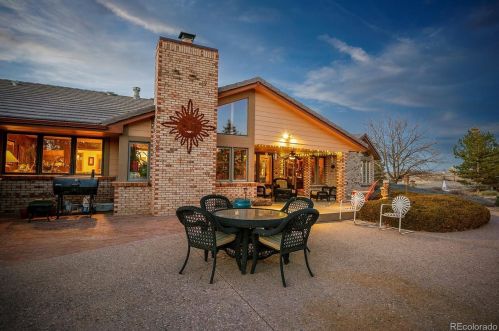 19285 Briarwood Dr, Aurora CO 80016-2132 exterior