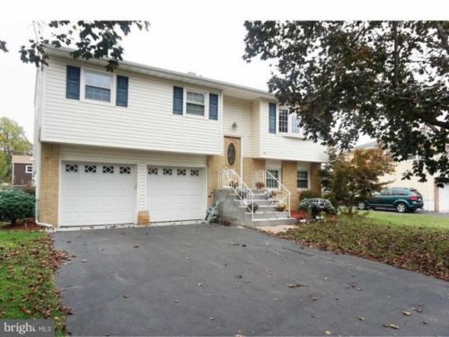 79 Elmont Rd, Trenton, NJ 08610-1213