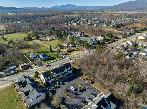 1741 Albemarle Pippin Ct, Crozet VA  22932-2885 exterior