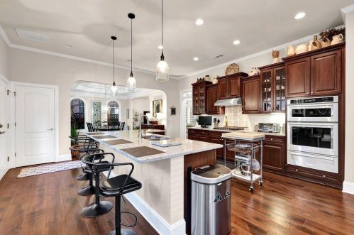 2282 Briarcliff Cmns, Atlanta GA  30345-2173 exterior