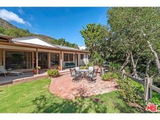 2901 Mandeville Canyon Rd, Los Angeles, CA 90049-1009