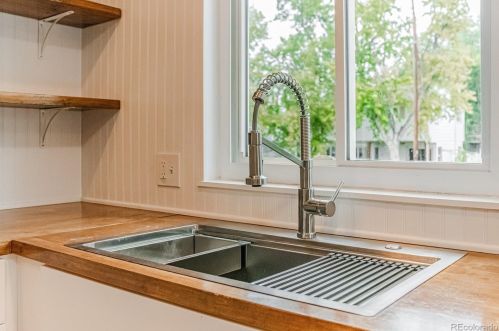 4369 Logan St, Englewood CO  80113-5820 exterior