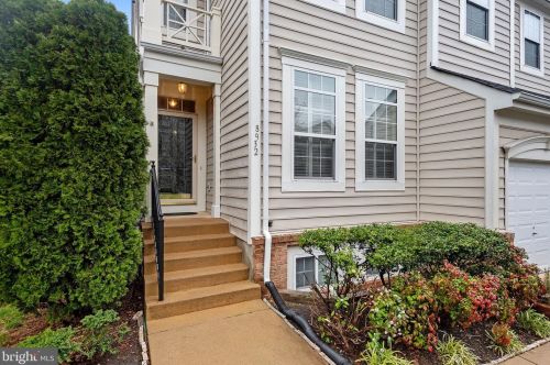 8932 Mayhew Ct, Lorton, VA 22079-4722