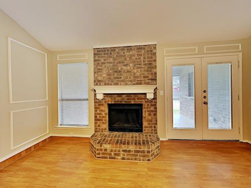 6408 Alta Vista Dr, Fort Worth, TX 76148-1409