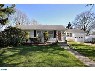 120 Glenview Dr, Trenton, NJ 08648-4415