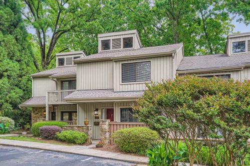 1283 Druid Knoll Dr, Atlanta, GA 30319-4146