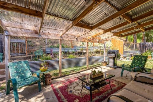 650 Mendocino Dr, Ukiah CA  95482-5606 exterior