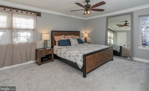 2 Heritage Ct, Trenton NJ 08628-3603 exterior