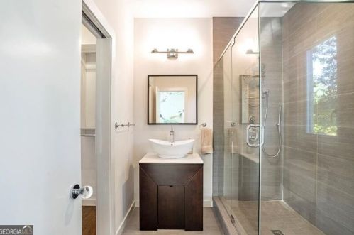 1104 Citadel Dr, Atlanta GA  30324-3816 exterior