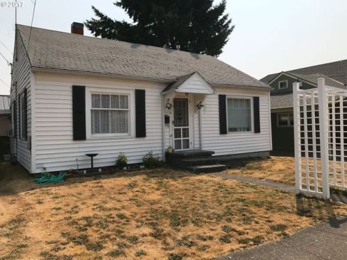 306 Main St, Newberg, OR 97132-2647