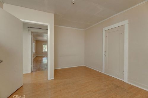 811 Maple St, Glendale CA  91205-1826 exterior