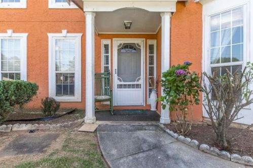 2042 Lown Farm Trl, Lithonia, GA 30058-3951