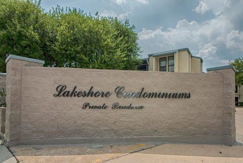 4001 Nasa Pkwy, Taylor Lake Village TX 77586-6227 exterior