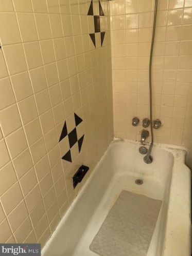 2534 11 St, Philadelphia PA  19123-3322 exterior