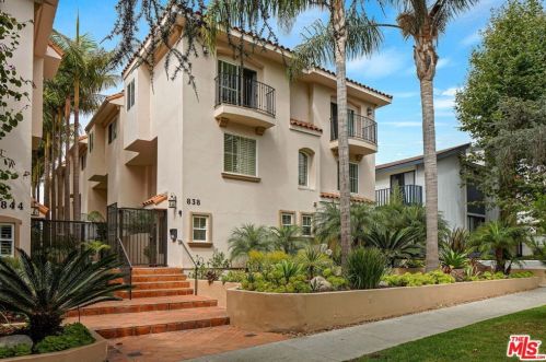 838 17th St, Santa Monica CA  90403-1975 exterior