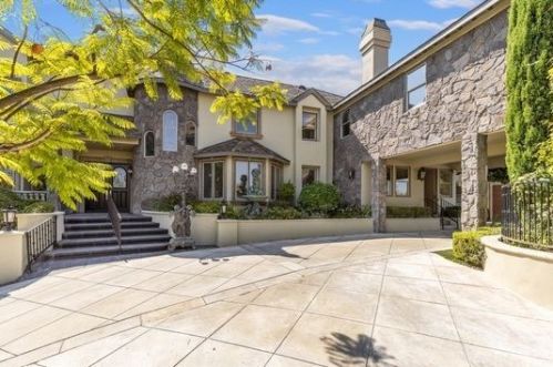 5050 Copa De Oro Dr, Anaheim, CA 92807-3638