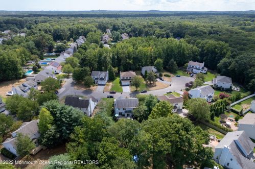 3 Princeton Ct, Tinton Falls NJ 07702-4055 exterior