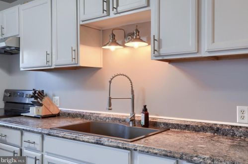 653 Vine St, Lancaster PA  17603-5510 exterior