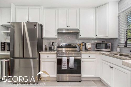 209 Moreland Way, Atlanta GA  30354-1242 exterior