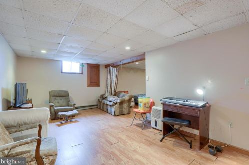 3074 Todd Ln, Lancaster PA  17601-1352 exterior